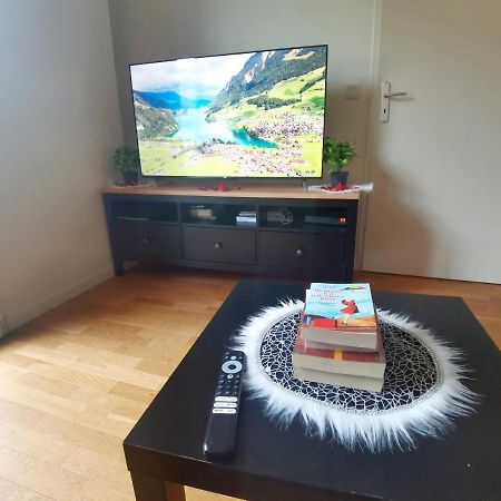 Versailles Trip Appartement Бюк Екстериор снимка